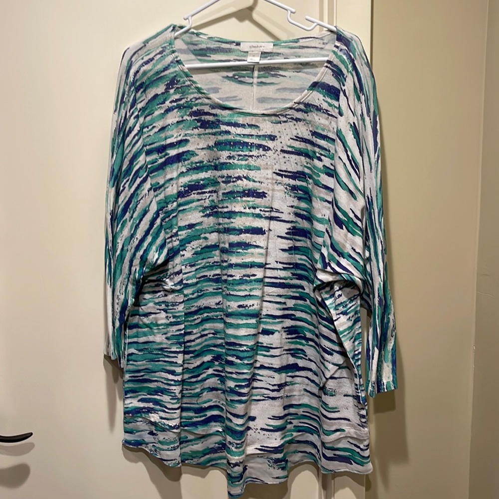CJ Banks Women’s 3X top white with green and blue design and rhinestone detail